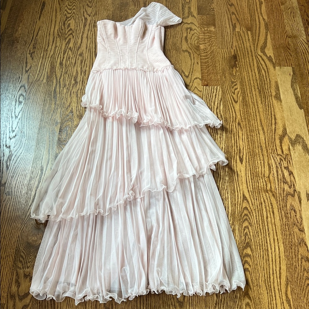 Elegant Pink Dress BCBG maxazria Size 0